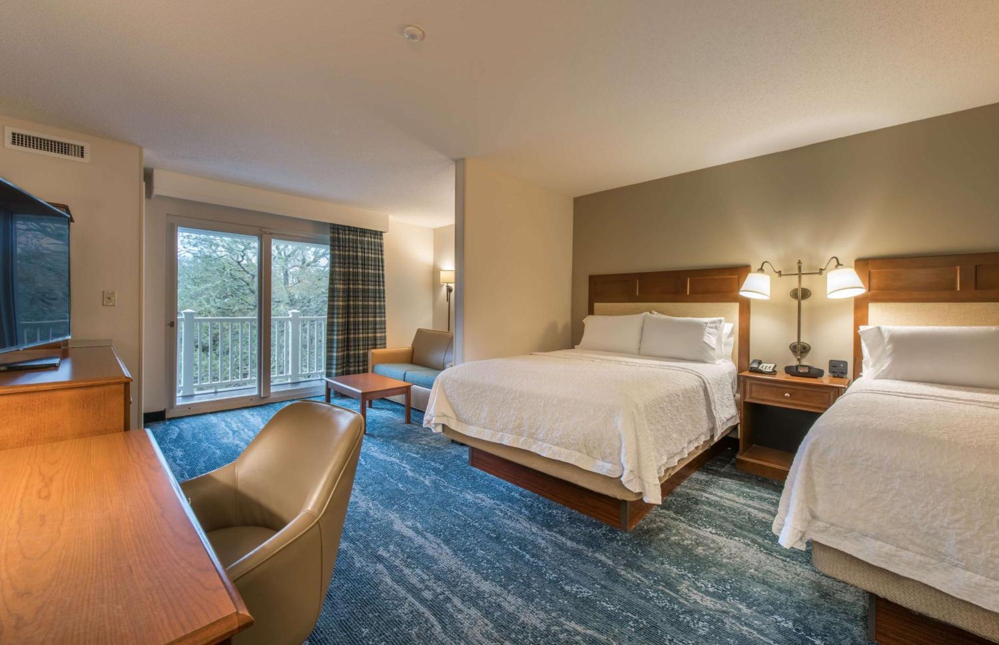 Hotel Hampton &