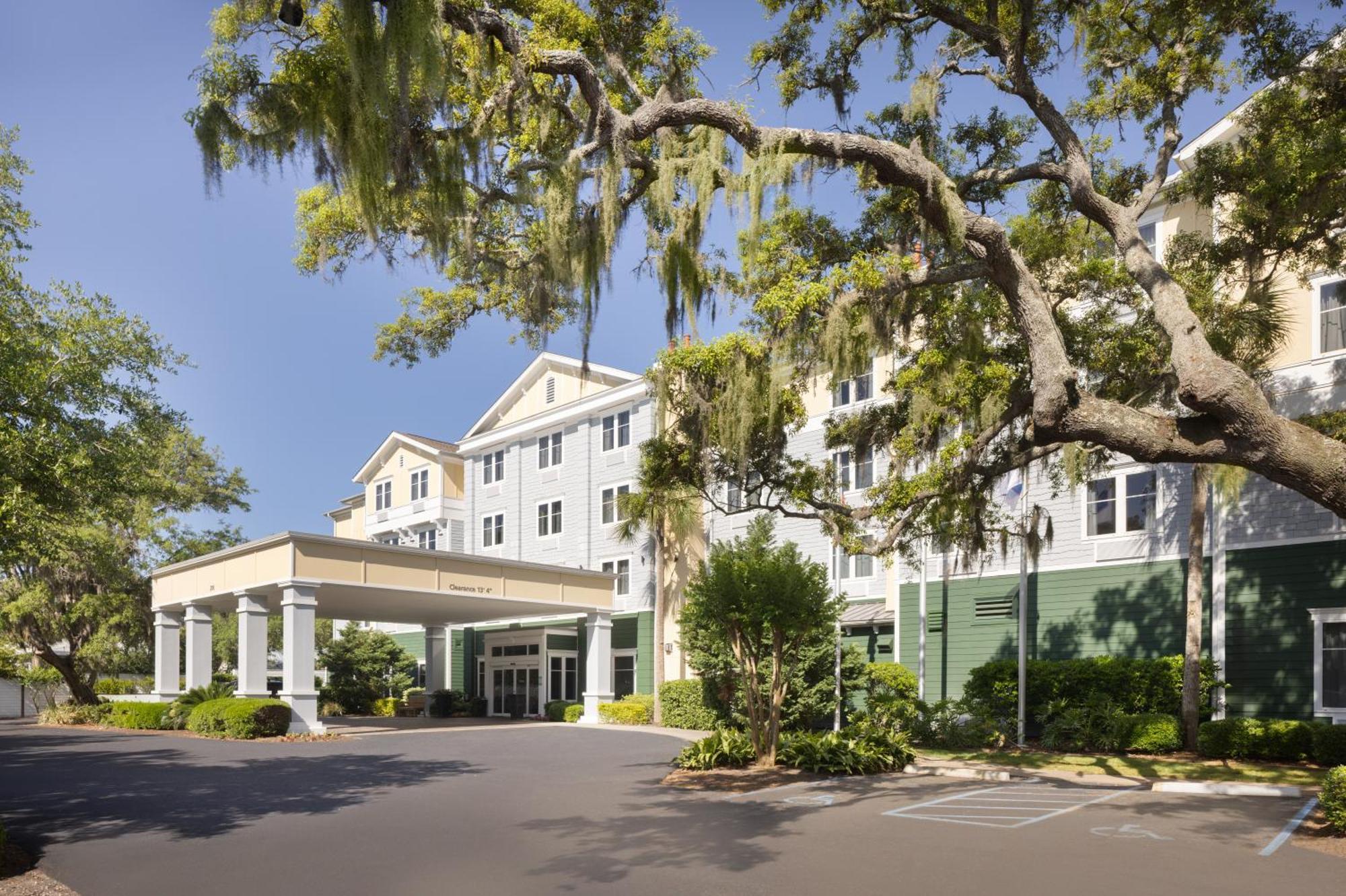 Hotel Hampton & 3*