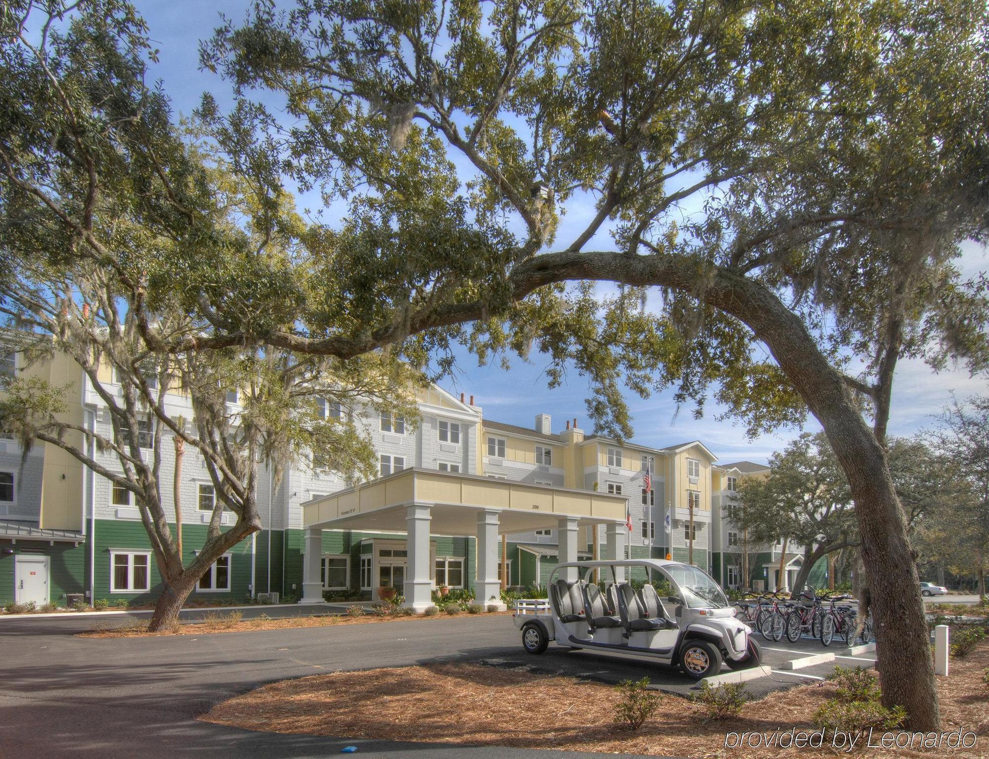 Hotel Hampton & 3*